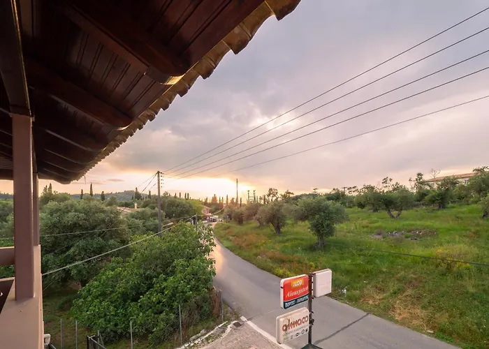 The View House * Kastellanoi (Parelioi, Corfu)